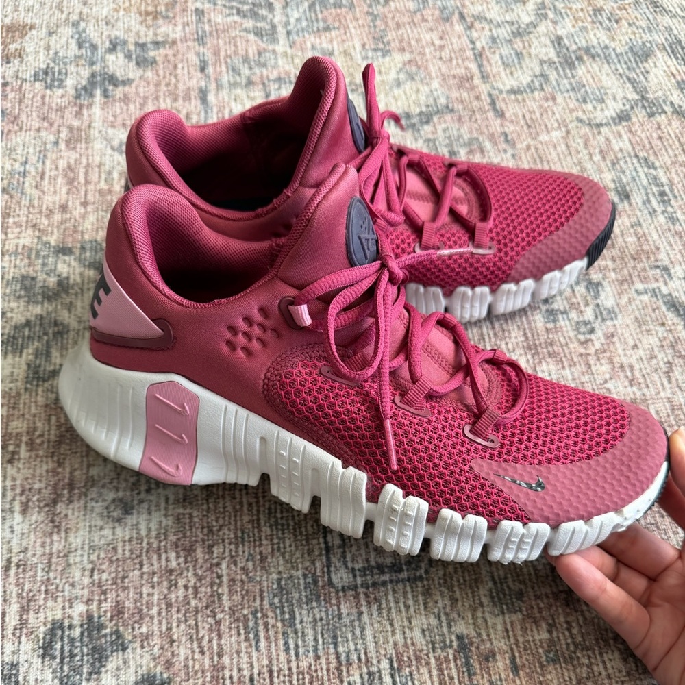 Nike metcon 4 sweet beet pink light dark